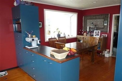 Photo of property in 42 Valley View Road, Glenfield, Auckland, 0629