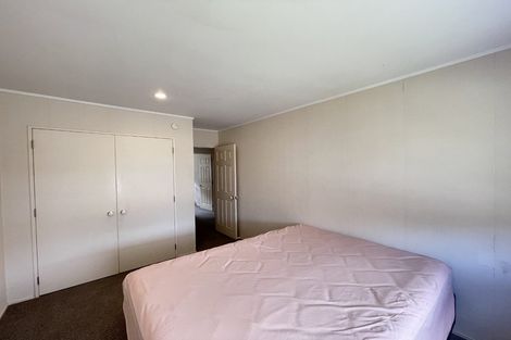 Photo of property in 12 John Brooke Crescent, East Tamaki Heights, Auckland, 2016