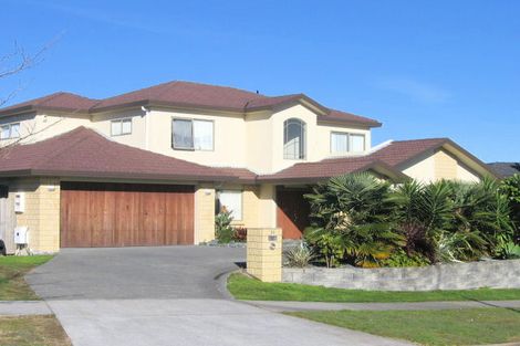 Photo of property in 10 Dairyland Drive, East Tamaki Heights, Auckland, 2016