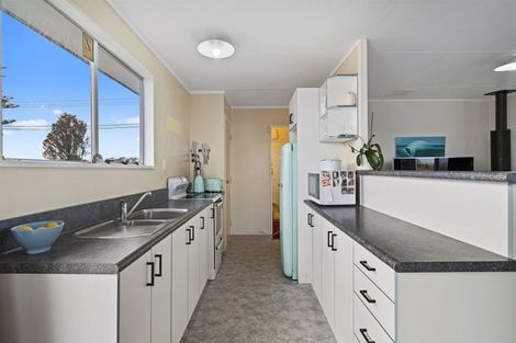 Photo of property in 2 Ngaparaoa Drive, Maketu, 3189