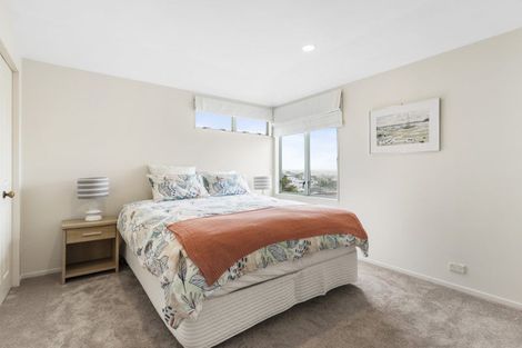 Photo of property in 10 Norman Road, Hauraki, Auckland, 0622
