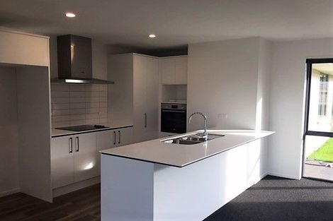 Photo of property in 15 Minerva Crescent, Woodend, 7610