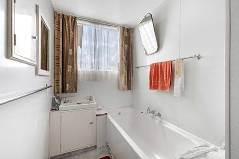 Photo of property in 17 Standish Street, Westown, New Plymouth, 4310