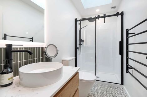 Photo of property in 53 Woodbury Street, Russley, Christchurch, 8042