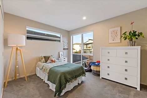 Photo of property in 64 Kano Way, Hobsonville, Auckland, 0616