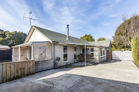 Photo of property in 24 Woodend Road, Woodend, 7610