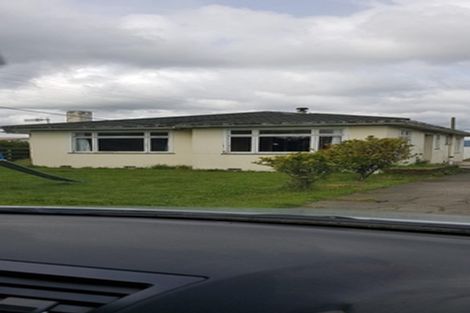 Photo of property in 34 Pioneer Highway, Awapuni, Palmerston North, 4412