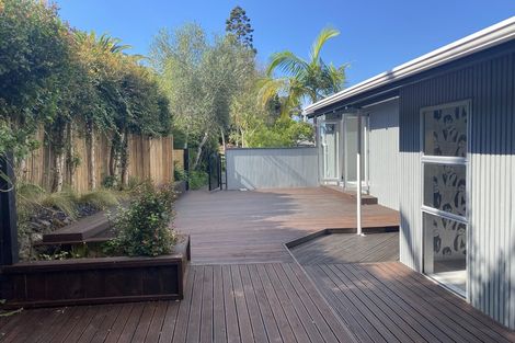 Photo of property in 26 Macnay Way, Murrays Bay, Auckland, 0630