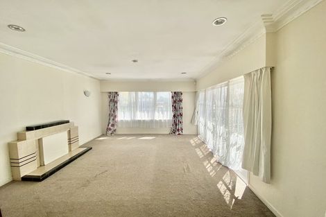 Photo of property in 22 Rollerson Street, Papakura, 2110