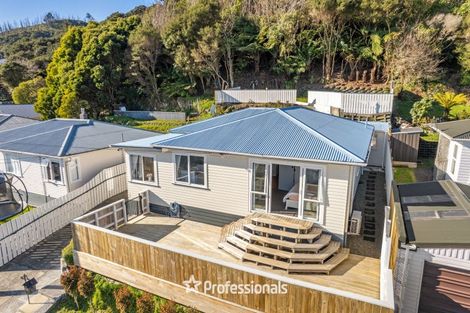 Photo of property in 61 Petrie Street, Wainuiomata, Lower Hutt, 5014