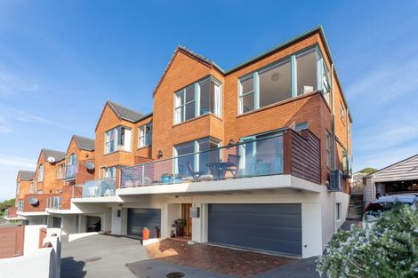 Photo of property in Mt Carmel Mews, 12/9u Arawa Road, Hataitai, Wellington, 6021