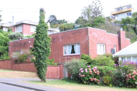 Photo of property in 66 Severn Street, Island Bay, Wellington, 6023