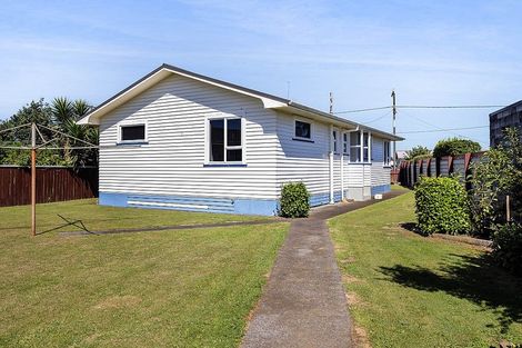 Photo of property in 78 Puriri Street, Hawera, 4610