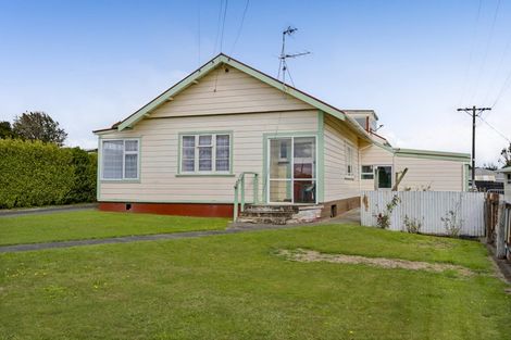 Photo of property in 25 Galt Street, Hawera, 4610