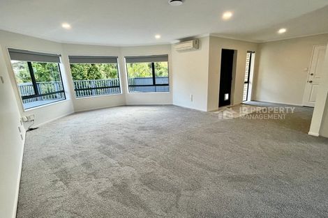 Photo of property in 24a Fruitvale Road, New Lynn, Auckland, 0600