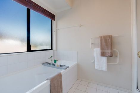 Photo of property in 281 Grandview Road, Western Heights, Hamilton, 3200