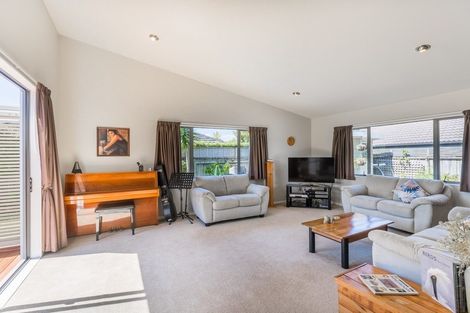 Photo of property in 337 Manly Street, Paraparaumu Beach, Paraparaumu, 5032