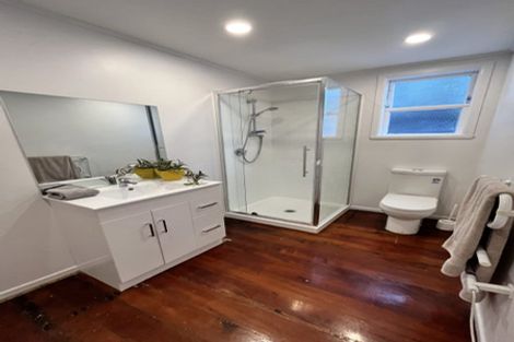 Photo of property in 36 Plunket Street, Kelburn, Wellington, 6012