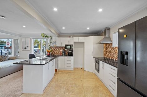 Photo of property in 5 Cornwall Road, Papatoetoe, Auckland, 2025