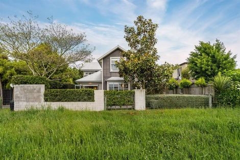 Photo of property in 51 Croziers Road, St Albans, Christchurch, 8052