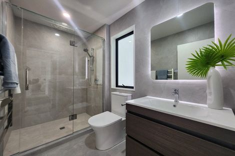 Photo of property in 15 Matterhorn Crescent, Northpark, Auckland, 2013