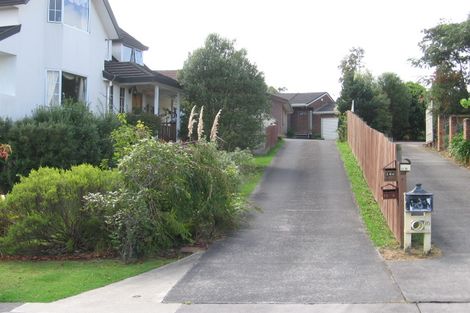 Photo of property in 14 Oystergrove Road, West Harbour, Auckland, 0618