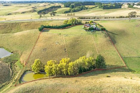 Photo of property in 2101 State Highway 3, Sanson, Palmerston North, 4479
