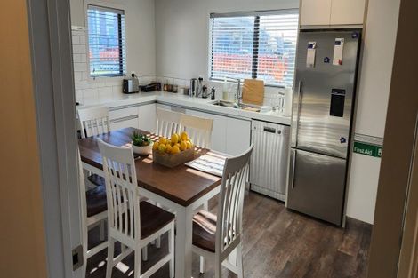 Photo of property in 8 Palliser Place, Mount Maunganui, 3116