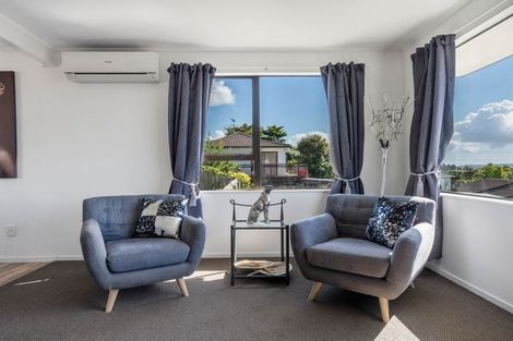 Photo of property in 82 Keegan Drive, Massey, Auckland, 0614