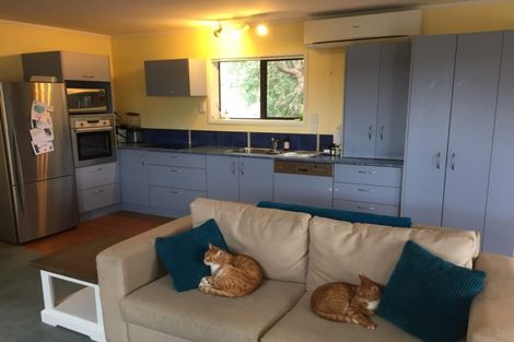 Photo of property in 51b Matai Road, Stanmore Bay, Whangaparaoa, 0932