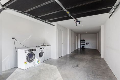 Photo of property in 17 Owens Place, Mount Maunganui, 3116