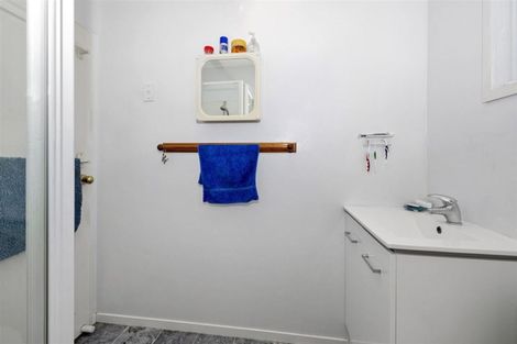 Photo of property in 28 Nikau Street, New Lynn, Auckland, 0600