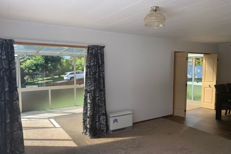 Photo of property in 41 Tamahere Drive, Glenfield, Auckland, 0629