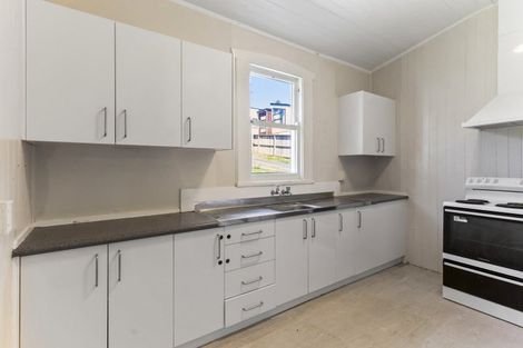 Photo of property in 1/8 Corunna Road, Milford, Auckland, 0620