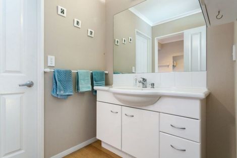 Photo of property in 16 Honiss Place, Cambridge, 3434