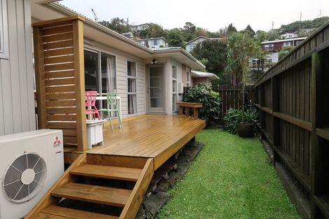 Photo of property in 142b Newlands Road, Newlands, Wellington, 6037