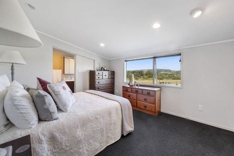 Photo of property in 141 Wades Road, Whitford, Howick, 2571