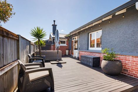 Photo of property in 116 Heretaunga Street, Palmerston North, 4414