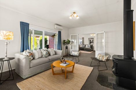 Photo of property in 1 Te Puna Place, Havelock North, 4130