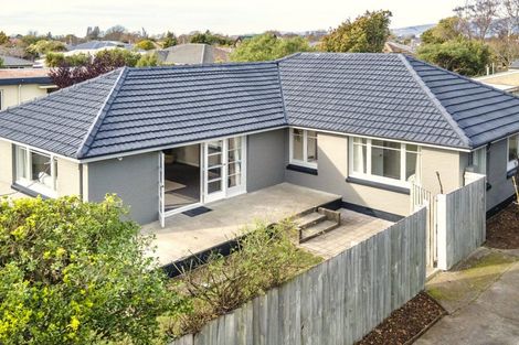 Photo of property in 4a Mundys Road, Dallington, Christchurch, 8061