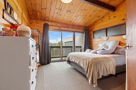 Photo of property in 56 Makora Road, Massey, Auckland, 0614