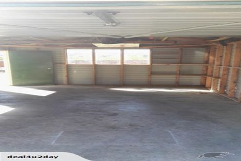 Photo of property in 22 Lendenfeld Drive, Papatoetoe, Auckland, 2025
