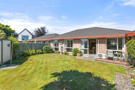Photo of property in 2/98 Domain Terrace, Spreydon, Christchurch, 8024