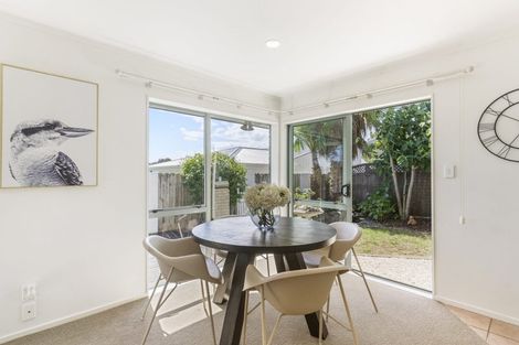 Photo of property in 2/67 Andrew Road, Howick, Auckland, 2010