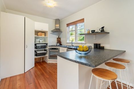 Photo of property in 11 Terawhiti Terrace, Karori, Wellington, 6012