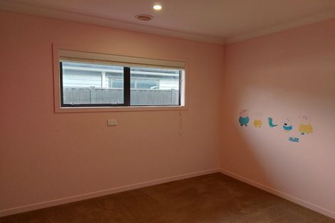 Photo of property in 10 Don Griffin Grove, Trentham, Upper Hutt, 5018