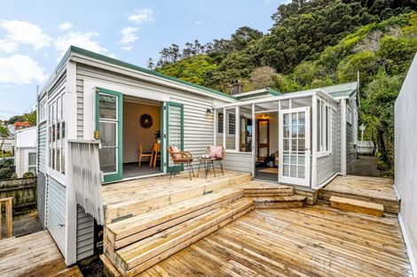 Photo of property in 177 Grant Road, Thorndon, Wellington, 6011