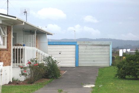 Photo of property in 126 Te Atatu Road, Te Atatu South, Auckland, 0610