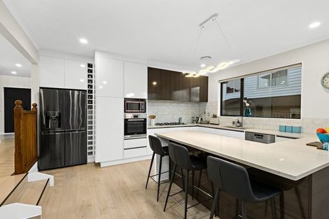Photo of property in 13 San Prospero Crescent, Henderson, Auckland, 0612
