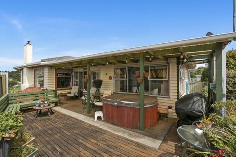 Photo of property in 6 Parris Street, Moturoa, New Plymouth, 4310